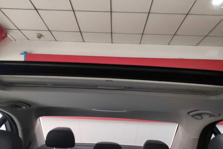 Used Mercedes-Benz C-Class 2013 C 180 Classic Grand Edition
