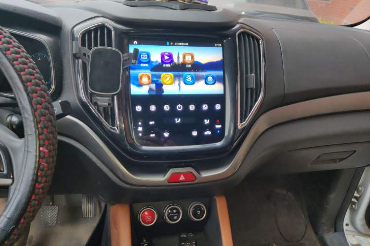 Used CHANGAN OSHAN CX70 2017 CX70T 1.5T Manual High-Performance Edition Audio And AC Panel