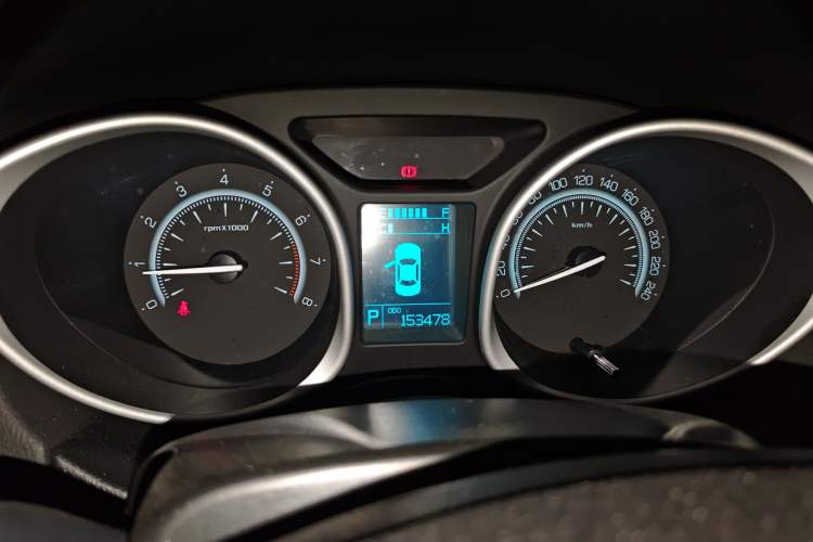 Used GAC Trumpchi GS5 2014 1.8T Automatic Two-Wheel Drive Supreme Edition Instrument Cluster