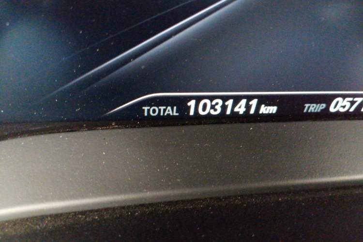 Used BMW 5 Series 2018 530Li Leading Edition Luxury Package Odometer Close Up