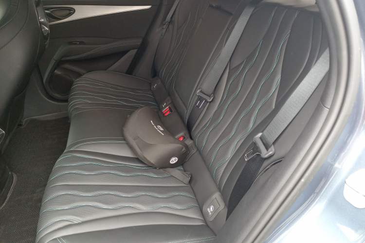 Used BYD Seal 06 New Energy 2024 DM-i 120KM Flagship Model Left Rear Seat