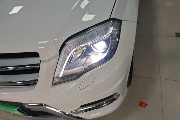 Used Mercedes-Benz GLK-Class 2015 GLK 300 4MATIC Fashion Edition Ultimate Version
