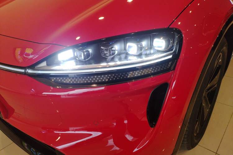 Used Hima Luxeed R7 2026 Model Pure Electric Max+ Left Front Headlight