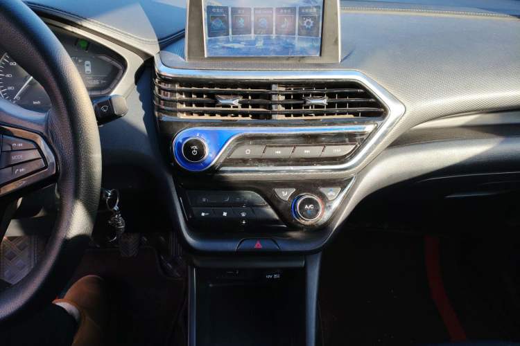 Used Changan Alsvin 2019 1.4L Manual Comfort Edition China VI Standard
