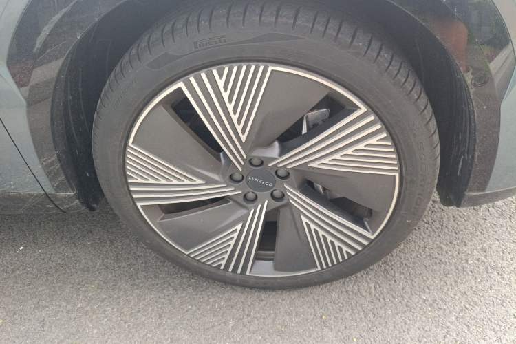 Used Lynk & Co 08 EM-P 2025 245km Ultra-Long Range Halo
