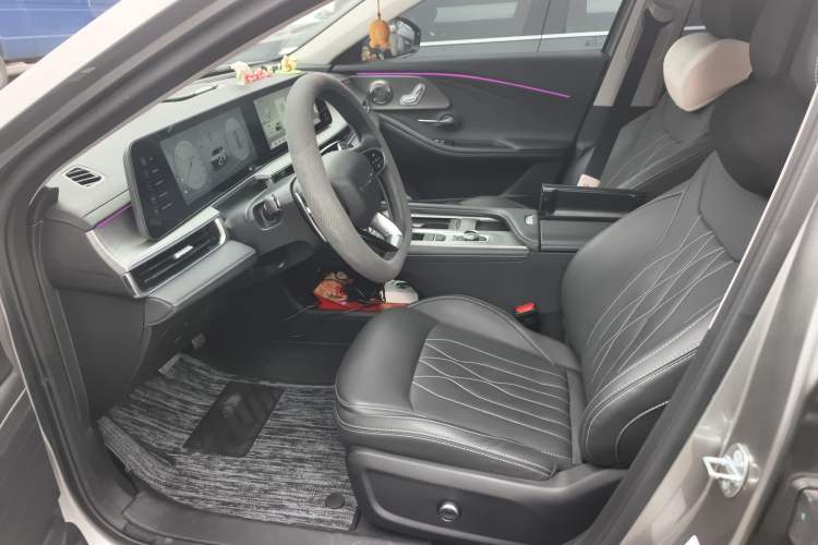 Used Chery Arrizo 8 2023 High-Performance Edition 2.0T DCT Powerfully Equipped
