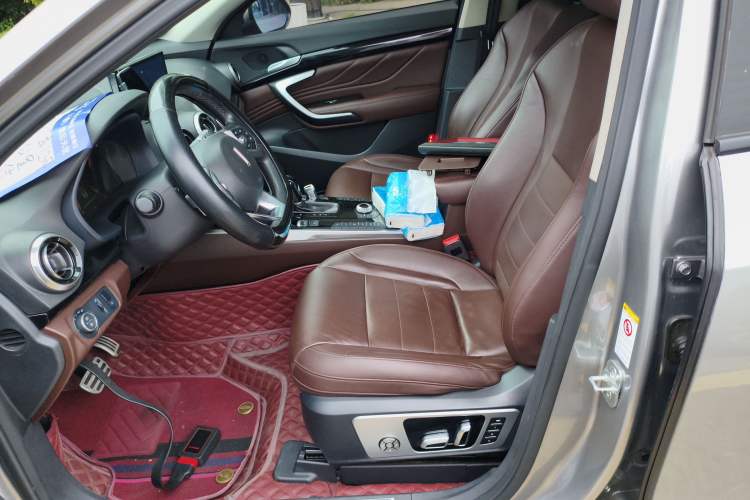 Used Wey VV7 2017 2.0T Flagship Model
