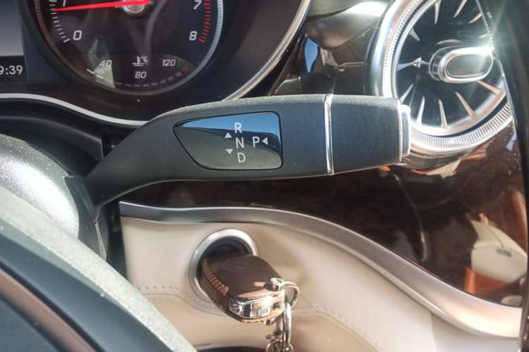 Used Mercedes-Benz V-Class 2017 V 260 L Prestige Extended Edition
