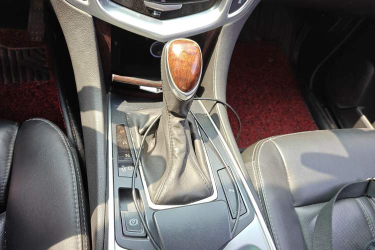 Used Cadillac SRX 2015 3.0L Elite Model