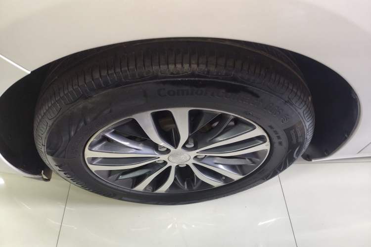 Used Buick GL8 2022 ES Landtrek 653T Comfort Edition