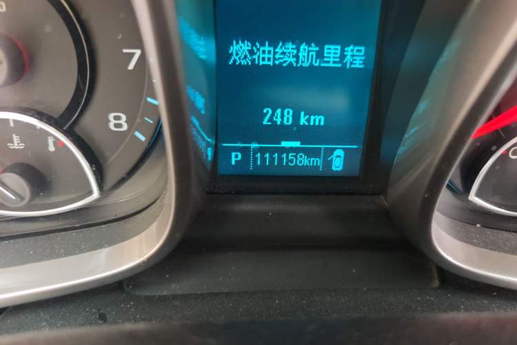 Used Chevrolet Malibu 2013 1.6T Automatic Comfort Edition Odometer Close Up