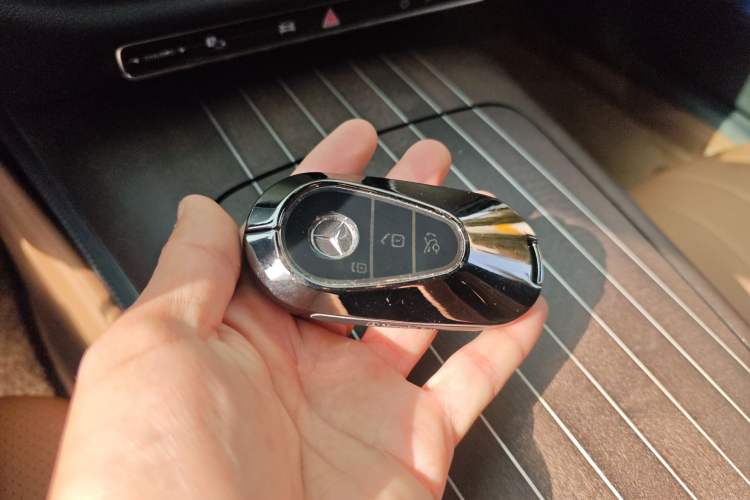 Used Mercedes-Benz E-Class 2025 E 300 L Luxury Model