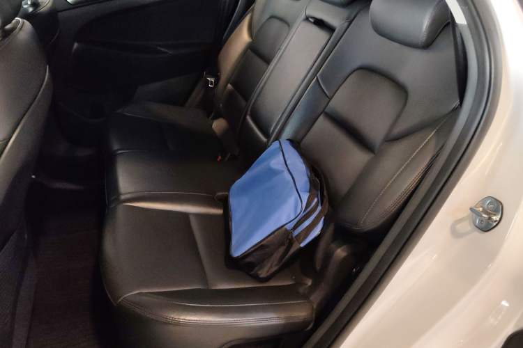 Used Hyundai Tucson 2015 1.6T Dual-Clutch Two-Wheel-Drive Smart Model Left Rear Seat