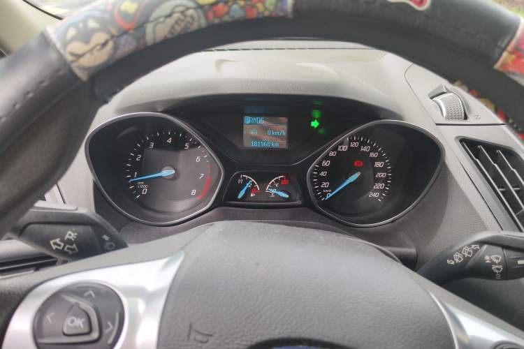 Used Ford Kuga 2015 1.5L GTDi Two-Wheel-Drive Comfort Model
