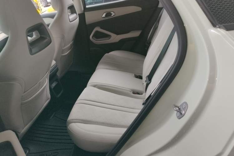 Used BYD Yuan UP 2024 301KM Leading Edition