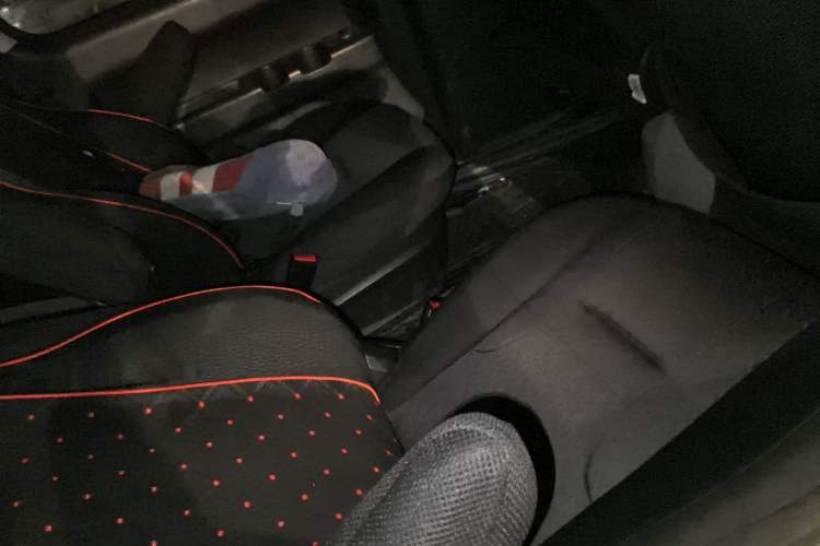 Used JAC Refine M4 2016 2.0L Manual Luxury Version