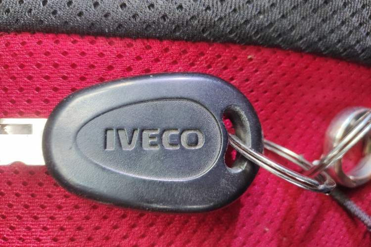 Used Iveco Power Daily 2013 2.5T-A37 Dual-Purpose High-Roof Van