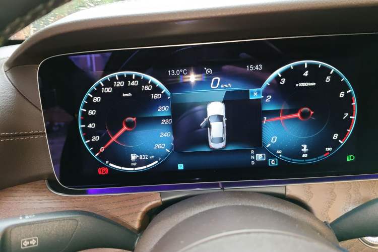 Used Mercedes-Benz E-Class 2021 Facelift E 260 L
