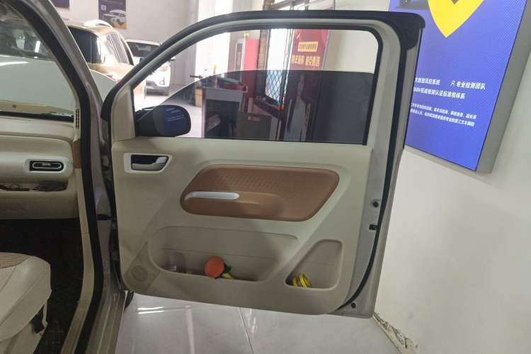 Used Wuling Hongguang MINIEV 2024 3rd Generation 215km Youth Edition