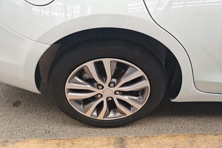 Used Buick GT 2021 1.3T Automatic Mild Hybrid Elite Version Exterior 1