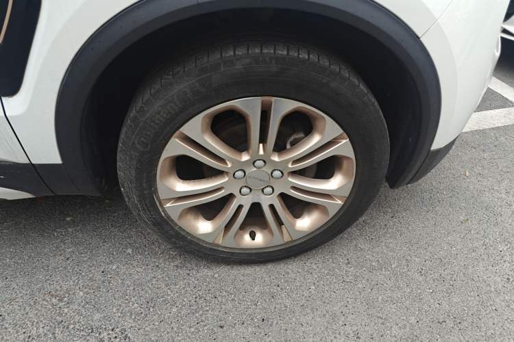 Used Lynk & Co 01 2017 2.0T Two-Wheel Drive Pro Edition Right Front Wheel Hub