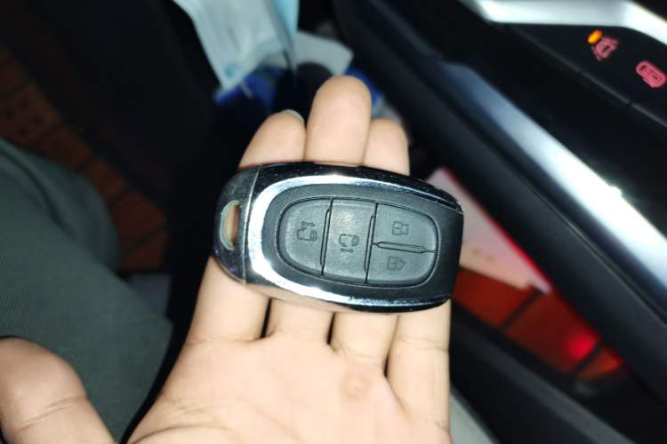 Used SAIC MAXUS G20 2020 2.0T Gasoline Automatic Luxury Edition
