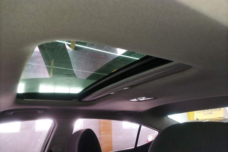 Used Hyundai Elantra (6th Generation / Lingdong) 2016 1.6L Automatic ZhiXuan – Elite Version Headliner