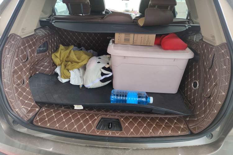 Used Buick Envision 2017 28T Four-Wheel Drive Elite Model Trunk