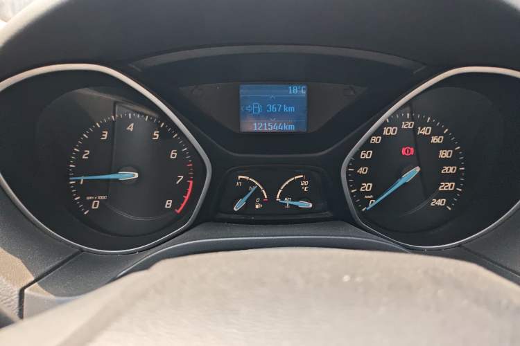 Used Ford Focus 2012 Sedan 1.6L Manual Fashion Edition
