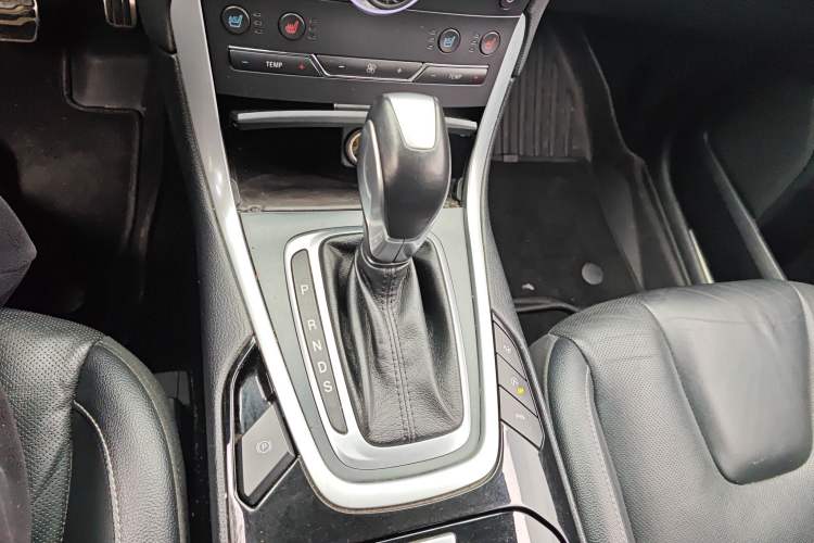 Used Ford Edge 2016 EcoBoost 245 Four-Wheel Drive Titanium 7-Seater