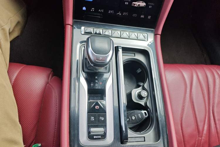 Used Hongqi H5 2023 2.0T Automatic Smart Connect Flagship Edition