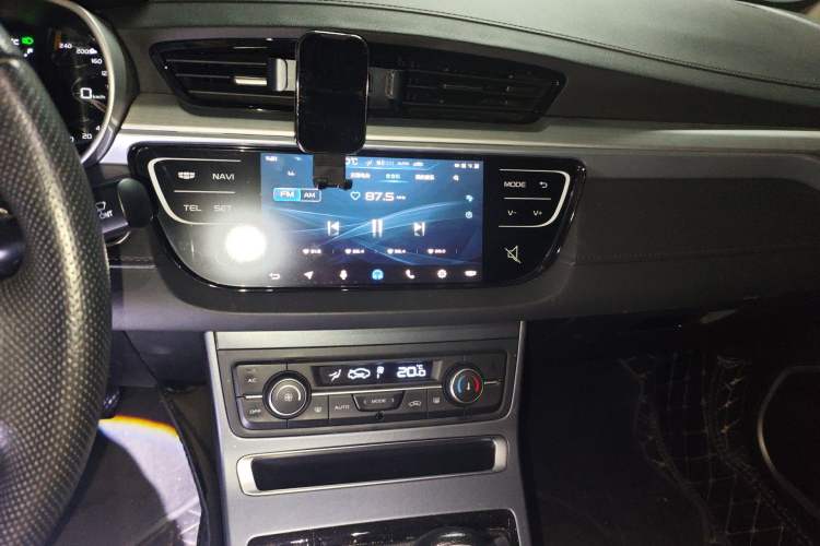Used Geely Auto Emgrand 2018 1.5L Manual Upward Connect Edition Audio And AC Panel