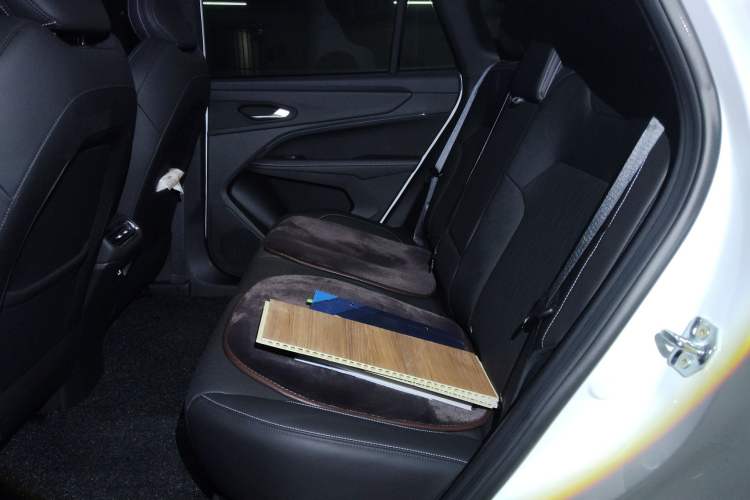 Used Livan 7 2024 450km Executive Version
