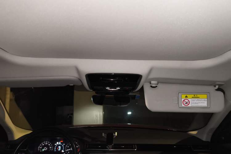 Used Land Rover Range Velar 2019 250 PS