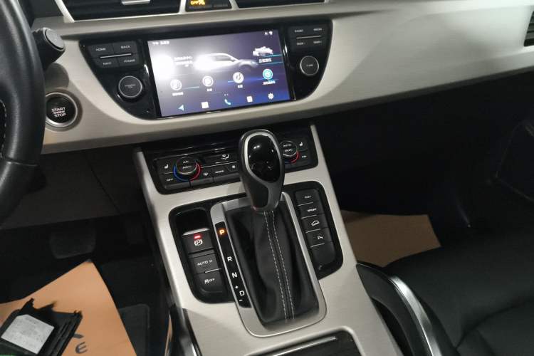 Used Geely Auto Emgrand X7 Sport 2016 1.8TD Automatic Smart Model Gear Lever
