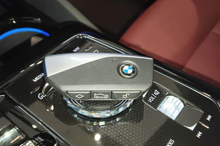 Used BMW 5 Series 2025 530Li Luxury Edition M Sport Package
