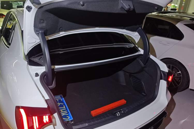 Used Lynk & Co 03 2023 2.0TD DCT JingPro
