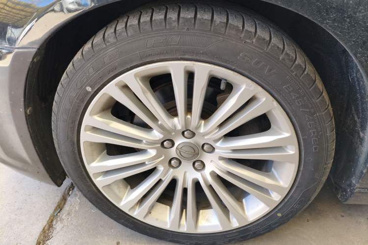 Used Chrysler 300C 2014 3.0L Excellence Edition