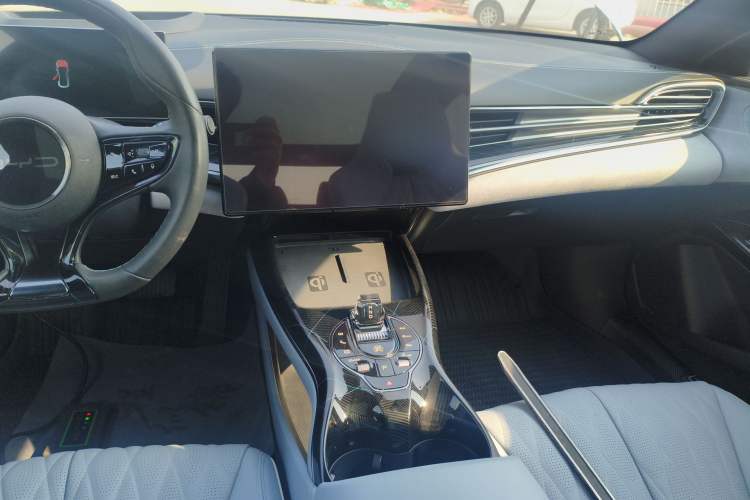 Used BYD Seal 2022 700 km Long-Range Rear-Wheel-Drive Version