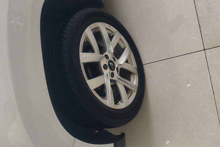 Used Jetta VS7 2022 280TSI Automatic Trend Edition Left Front Wheel Hub