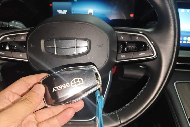 Used Geely Auto Monjaro L 2025 Dongfang Yao 2.0TD Automatic All-Wheel-Drive Wangyue Edition Vehicle Key