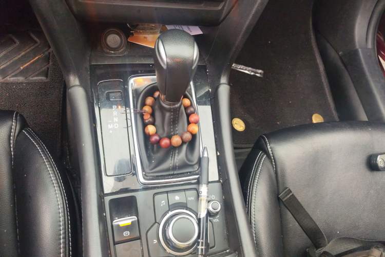 Used Mazda 3 Axela 2017 Sedan 1.5L Automatic Luxury Model Emission Standard China V
