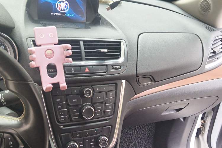 Used Buick Encore 2014 1.4T Automatic Two-Wheel Drive Urban Leading Model Audio And AC Panel