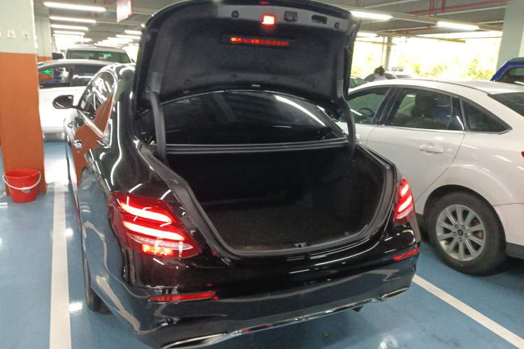 Used Mercedes-Benz E-Class 2020 E 300 L Sporty and Stylish Model Trunk