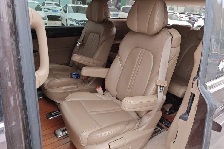 Used Buick GL8 2017 ES 28T Premium Version China V Standard Left Rear Seat