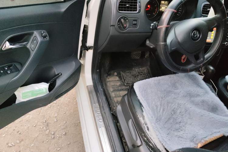 Used Volkswagen Polo 2014 1.4L Automatic Comfort Edition