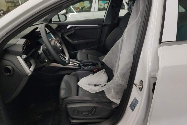 Used Audi A3 2026 A3L Limousine 35 TFSI Enjoyment Edition Left Front Seat