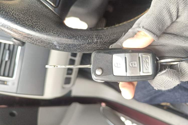 Used FORTHING Joyear XV 2015 1.6L CVT Luxury Model
