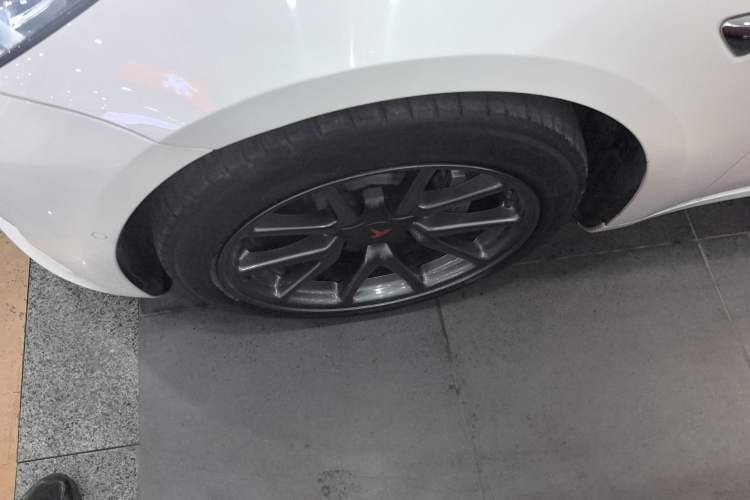 Used Tesla Model 3 2020 Refreshed Version Long-Range Rear-Wheel Drive Exterior 4