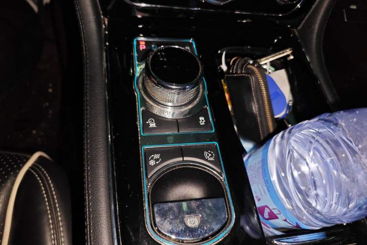 Used Jaguar XJ 2016 XJL 3.0 SC Four-Wheel Drive Panoramic Business Edition
